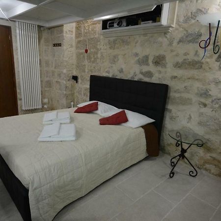 B&B Domus Gaia Lecce Exterior photo